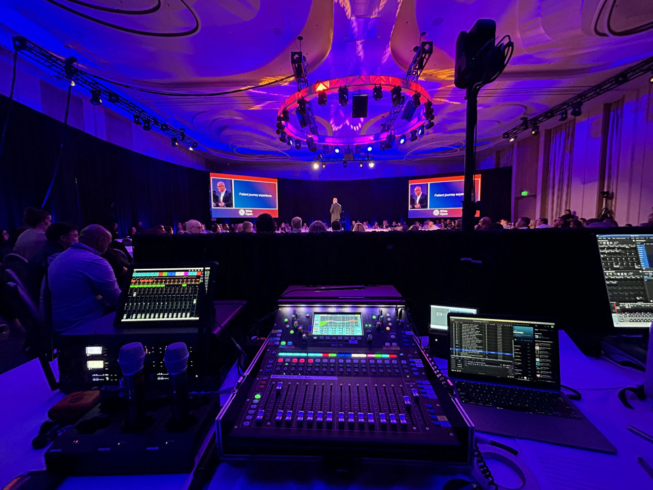 Sq5 and Shure ULXD wireless at FOH