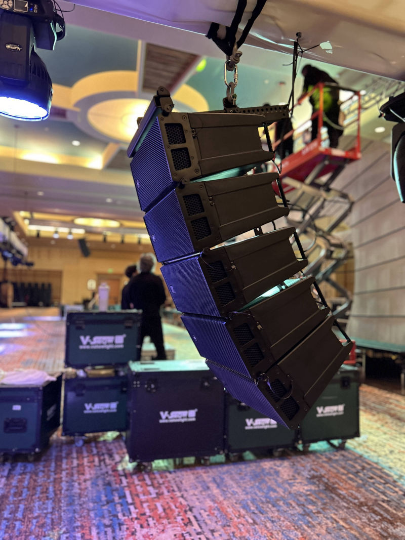 RCF HDL6 line array